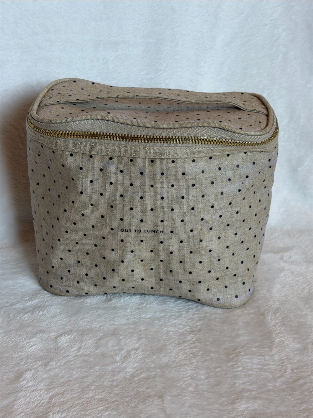 Kate Spade New York insulated lunch tote “Out To Lunch “Deco Dots pattern